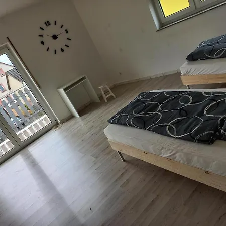 Hoteliving Am Bahnhof Pohlheim